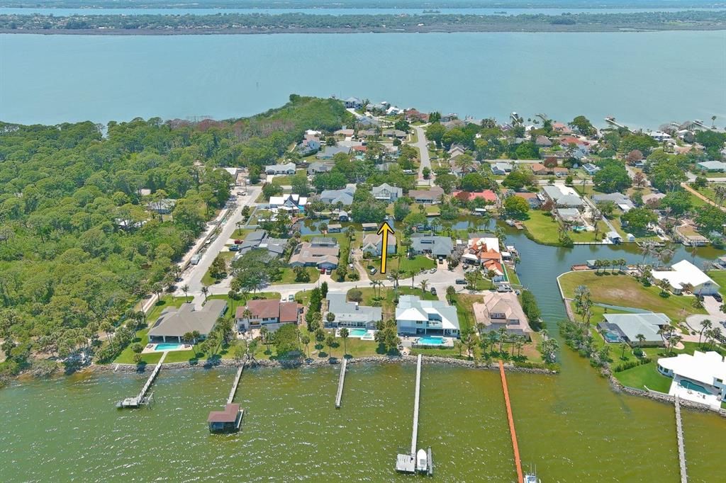 For Sale: $975,000 (4 beds, 3 baths, 3076 Square Feet)