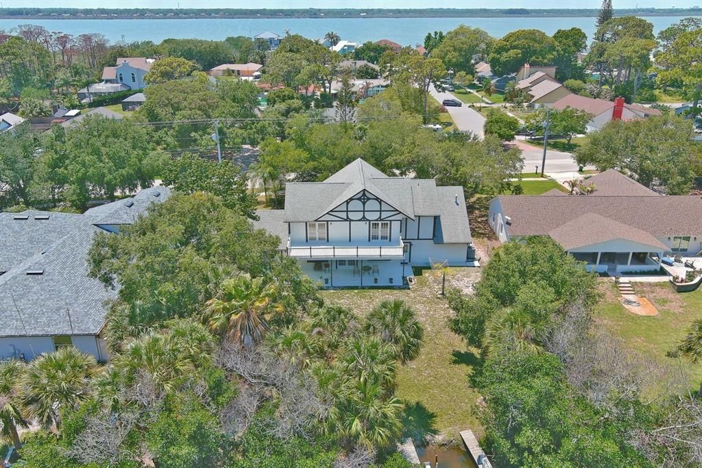 For Sale: $975,000 (4 beds, 3 baths, 3076 Square Feet)