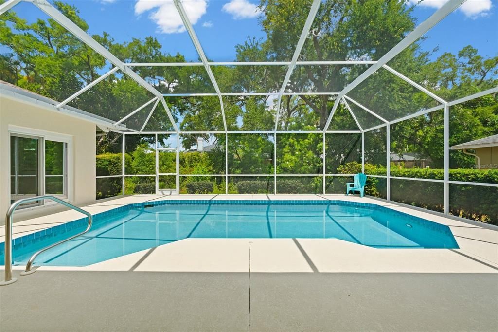 En Venta: $685,000 (4 camas, 2 baños, 2310 Pies cuadrados)