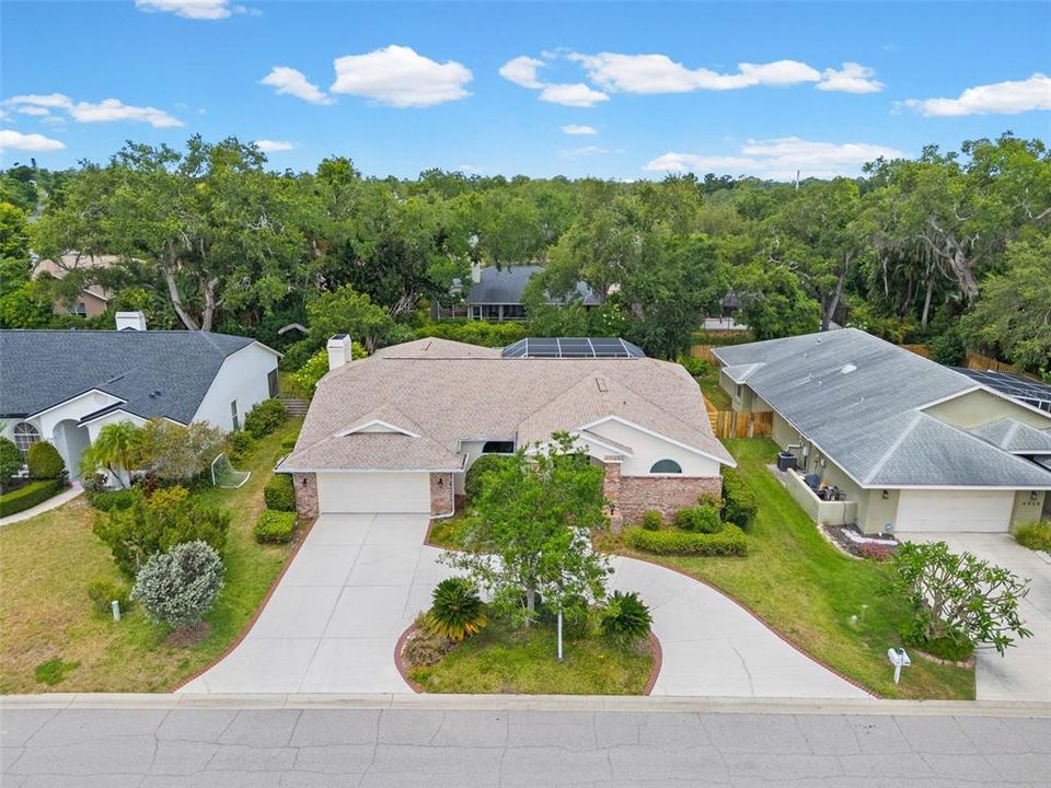 En Venta: $685,000 (4 camas, 2 baños, 2310 Pies cuadrados)
