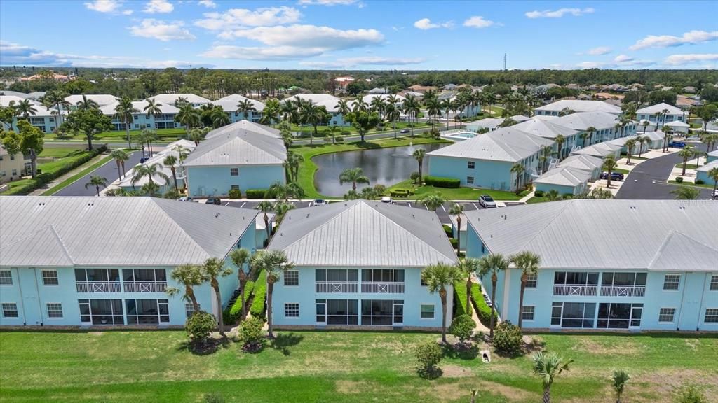 For Sale: $229,900 (2 beds, 2 baths, 1168 Square Feet)
