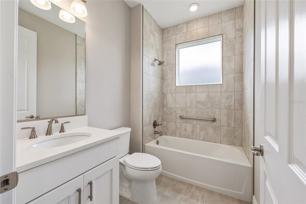 Active With Contract: $454,625 (2 beds, 2 baths, 1718 Square Feet)