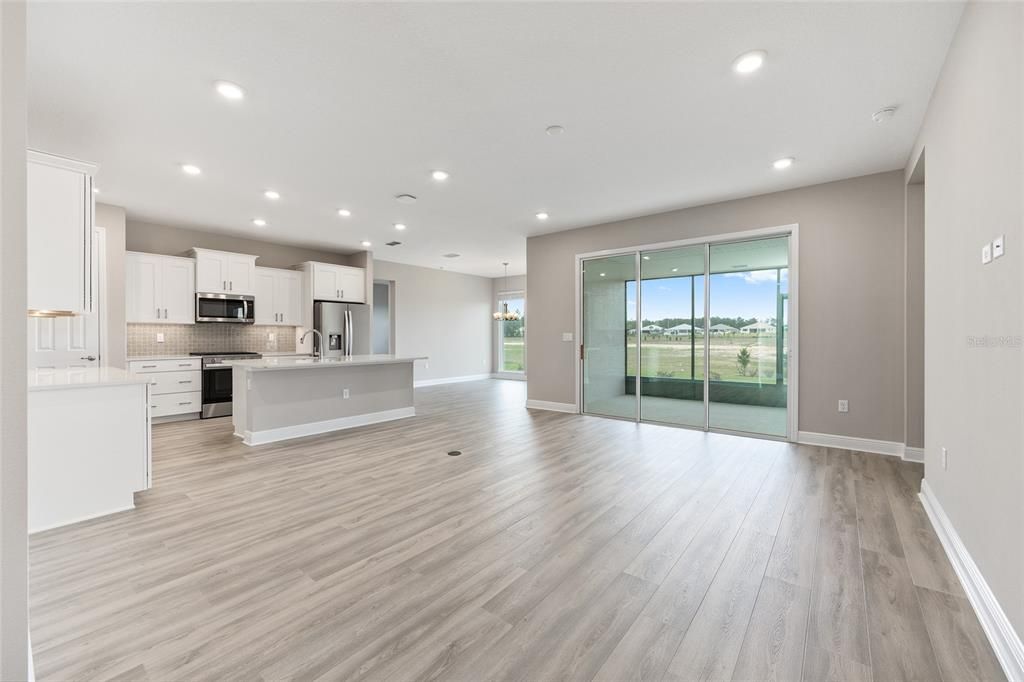 Active With Contract: $454,625 (2 beds, 2 baths, 1718 Square Feet)