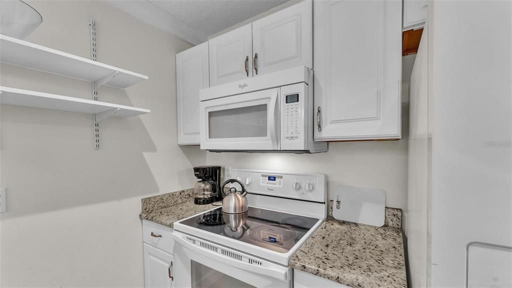 В аренду: $1,375 (2 спален, 1 ванн, 840 Квадратных фут)