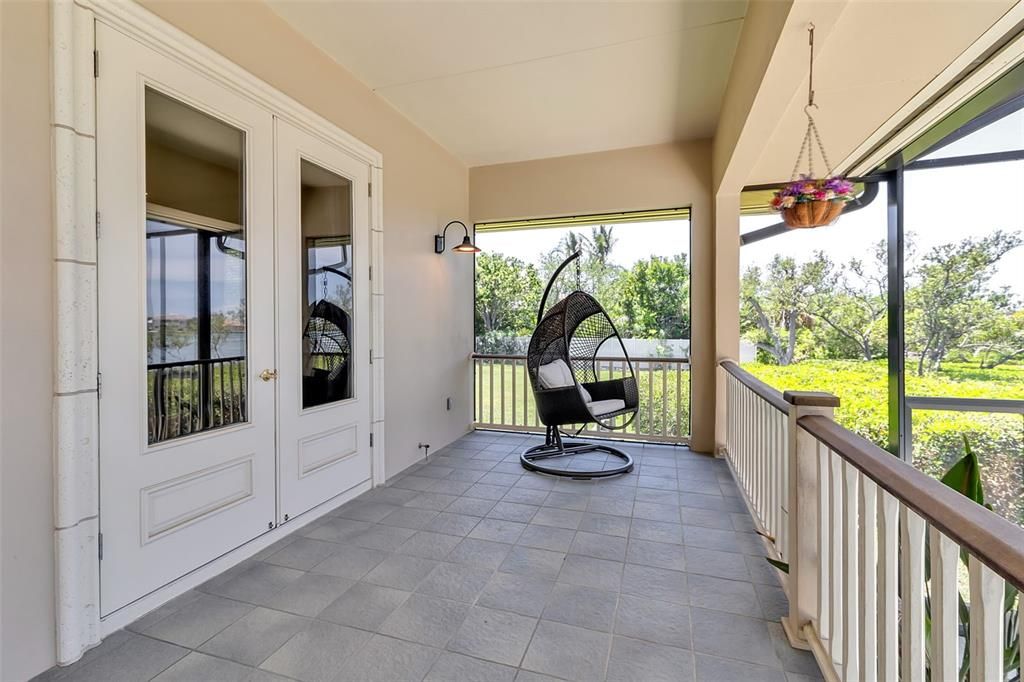 For Sale: $5,495,000 (3 beds, 2 baths, 2960 Square Feet)