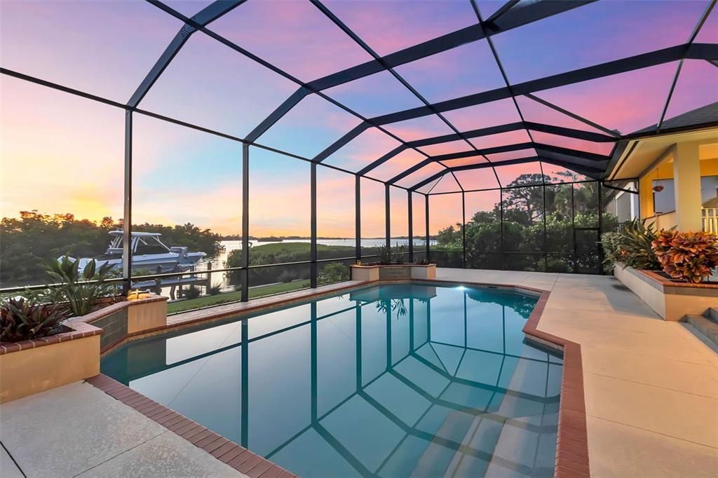 For Sale: $5,495,000 (3 beds, 2 baths, 2960 Square Feet)