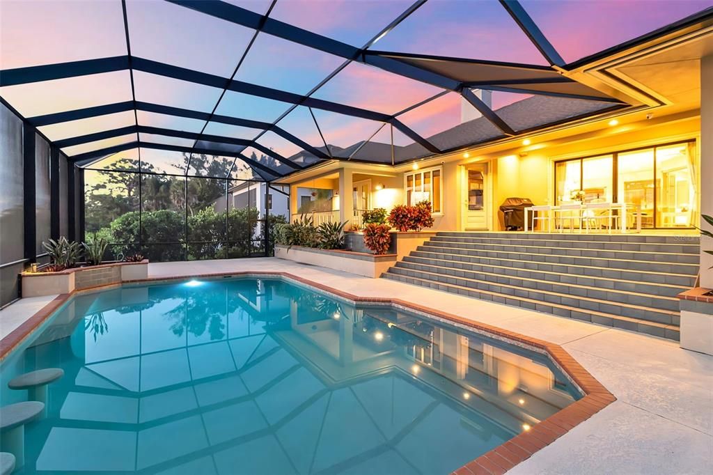 For Sale: $5,495,000 (3 beds, 2 baths, 2960 Square Feet)