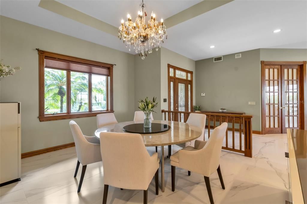 For Sale: $5,495,000 (3 beds, 2 baths, 2960 Square Feet)