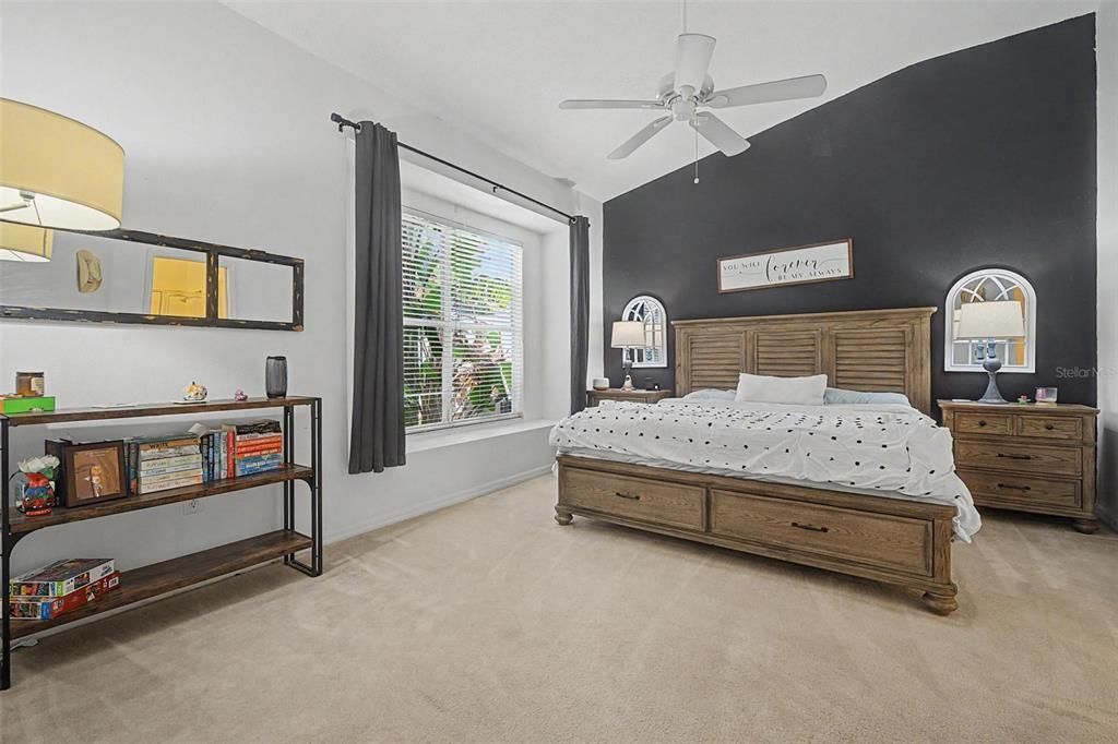 For Sale: $315,000 (2 beds, 2 baths, 1431 Square Feet)