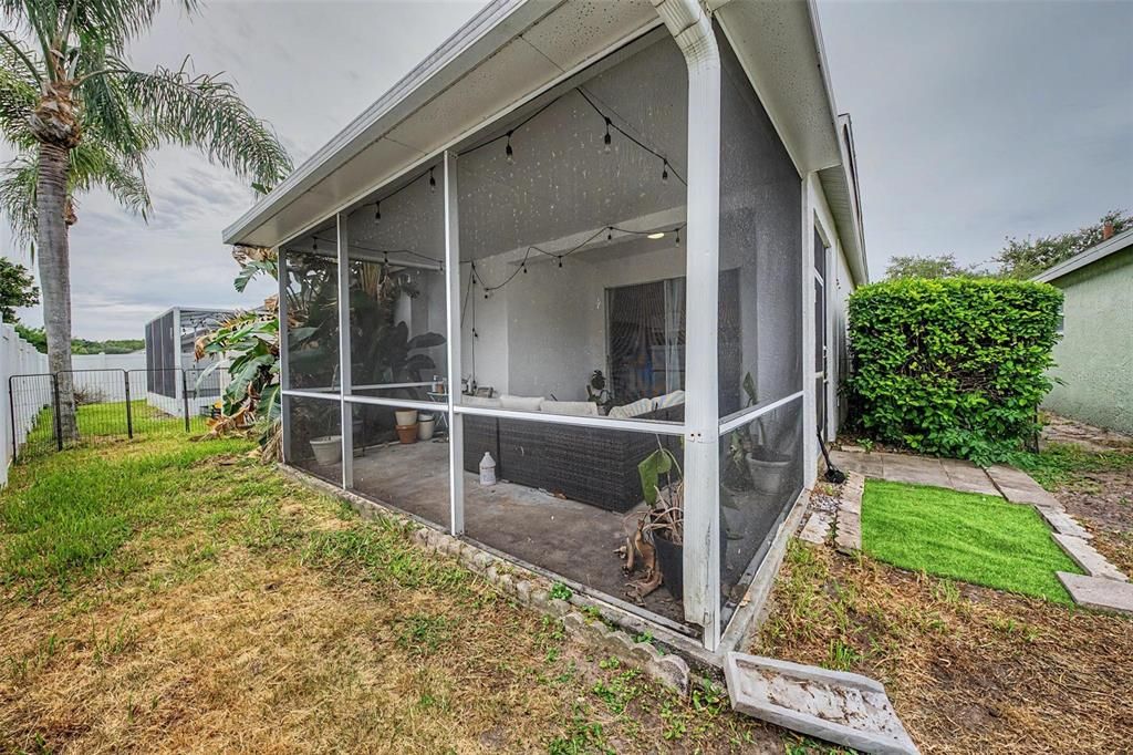 For Sale: $315,000 (2 beds, 2 baths, 1431 Square Feet)