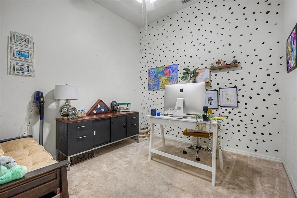 For Sale: $315,000 (2 beds, 2 baths, 1431 Square Feet)