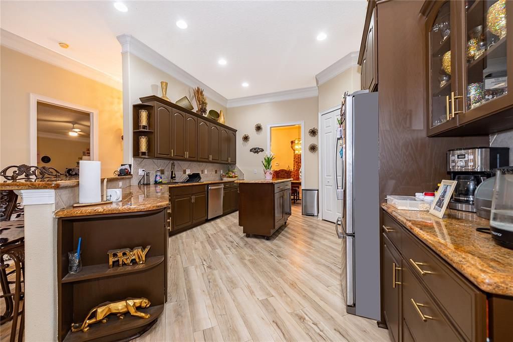 En Venta: $850,000 (4 camas, 3 baños, 3216 Pies cuadrados)