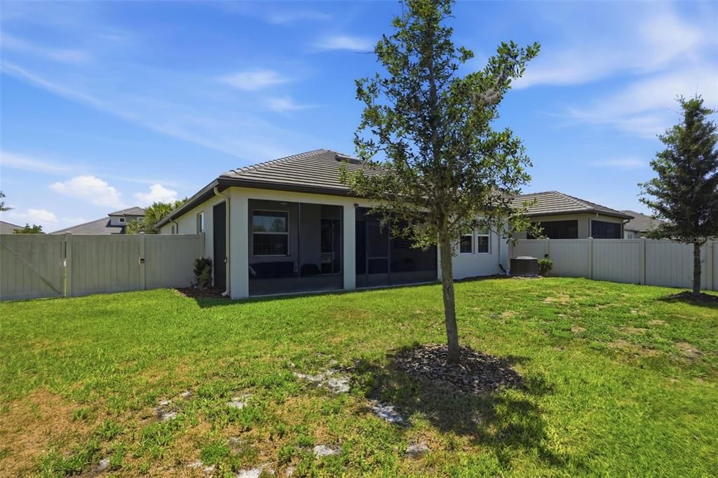 En Venta: $410,000 (2 camas, 2 baños, 1968 Pies cuadrados)