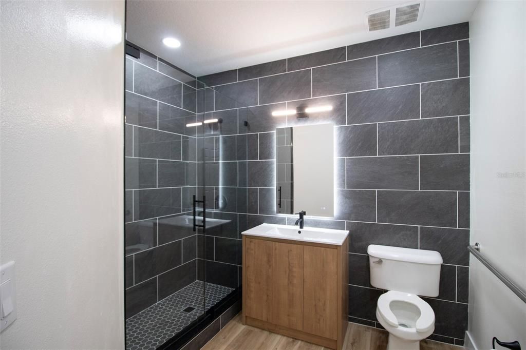 En Venta: $8,388 (0 camas, 0 baños, 2100 Pies cuadrados)