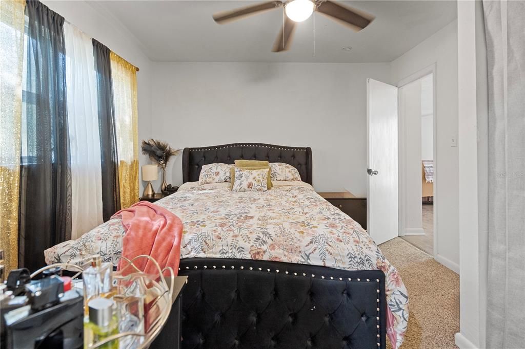 For Sale: $237,500 (4 beds, 2 baths, 1314 Square Feet)