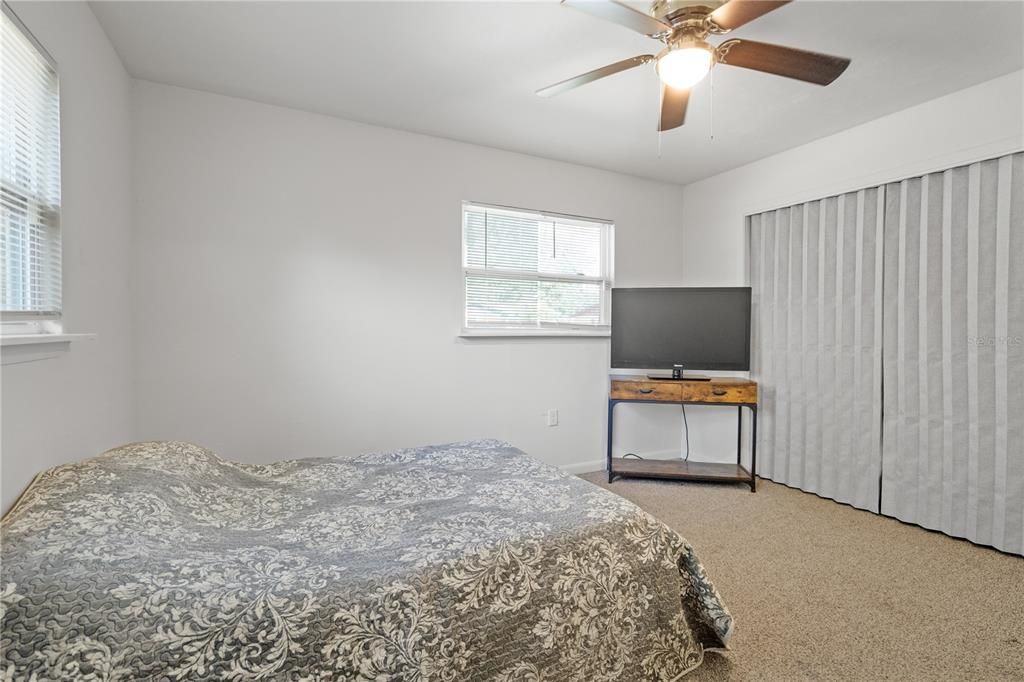 For Sale: $237,500 (4 beds, 2 baths, 1314 Square Feet)