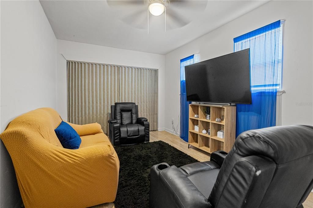 For Sale: $237,500 (4 beds, 2 baths, 1314 Square Feet)