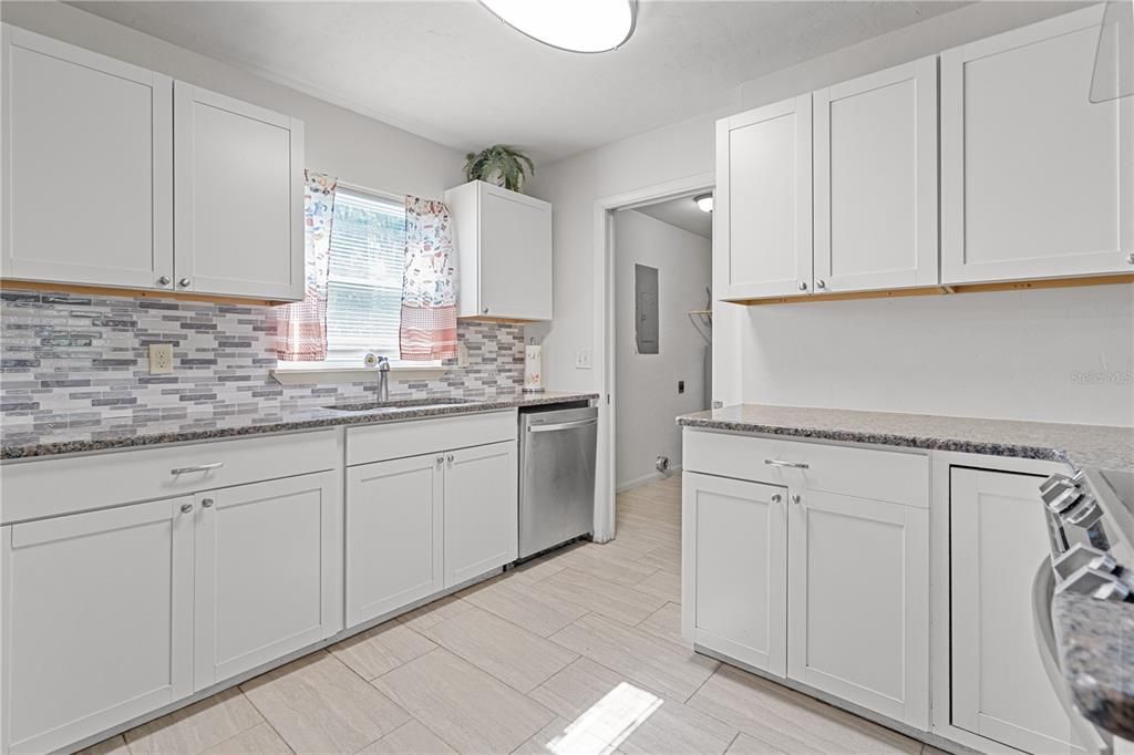 For Sale: $237,500 (4 beds, 2 baths, 1314 Square Feet)