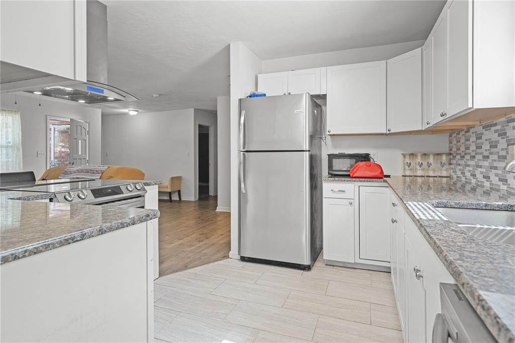For Sale: $237,500 (4 beds, 2 baths, 1314 Square Feet)