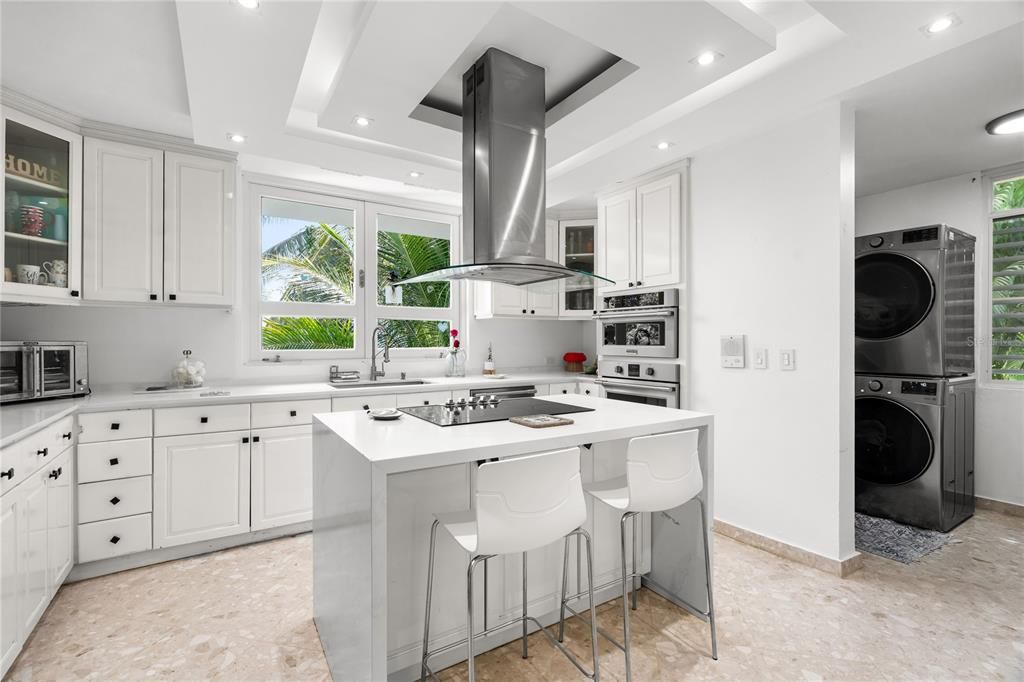 En Venta: $1,996,000 (4 camas, 5 baños, 3995 Pies cuadrados)