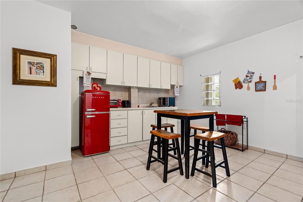 En Venta: $1,996,000 (4 camas, 5 baños, 3995 Pies cuadrados)