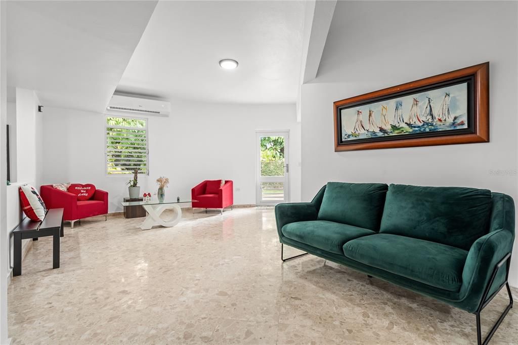 En Venta: $1,996,000 (4 camas, 5 baños, 3995 Pies cuadrados)