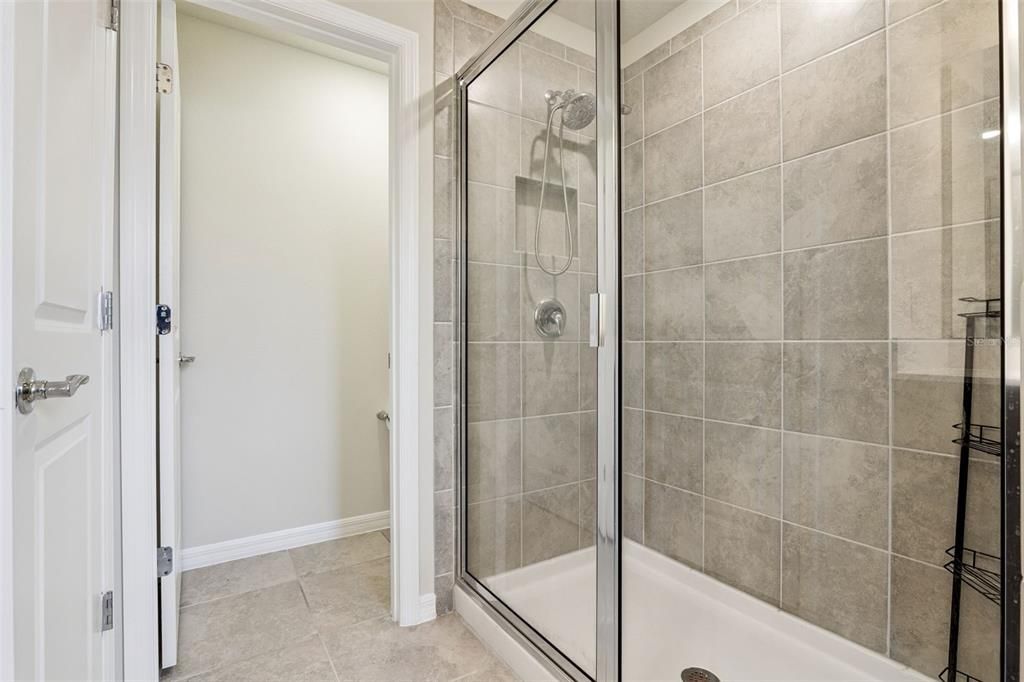 En Venta: $450,000 (3 camas, 2 baños, 1908 Pies cuadrados)