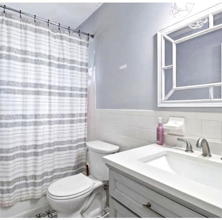 For Sale: $200,000 (2 beds, 1 baths, 936 Square Feet)