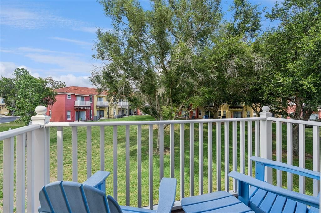 For Sale: $255,000 (3 beds, 2 baths, 1291 Square Feet)