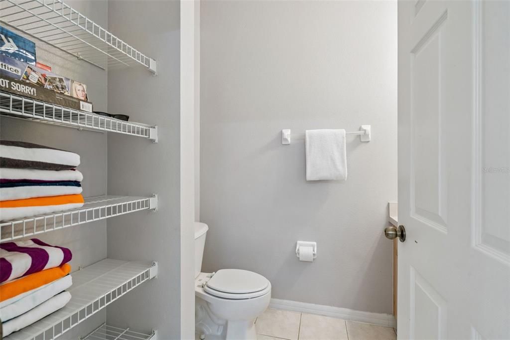 For Sale: $255,000 (3 beds, 2 baths, 1291 Square Feet)
