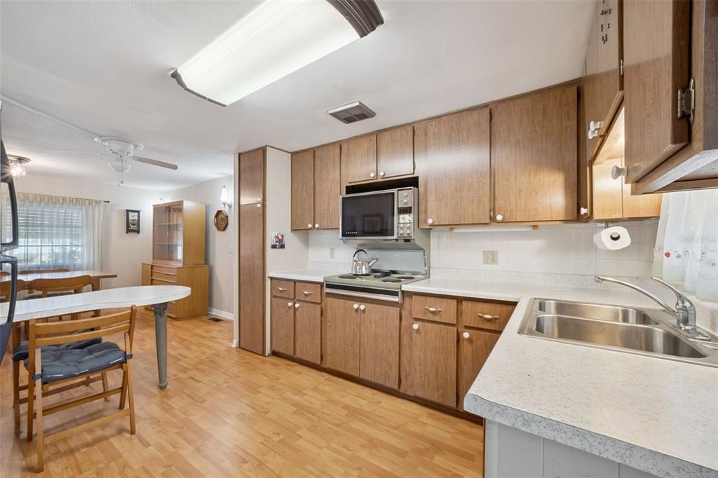 En Venta: $108,500 (2 camas, 2 baños, 1056 Pies cuadrados)