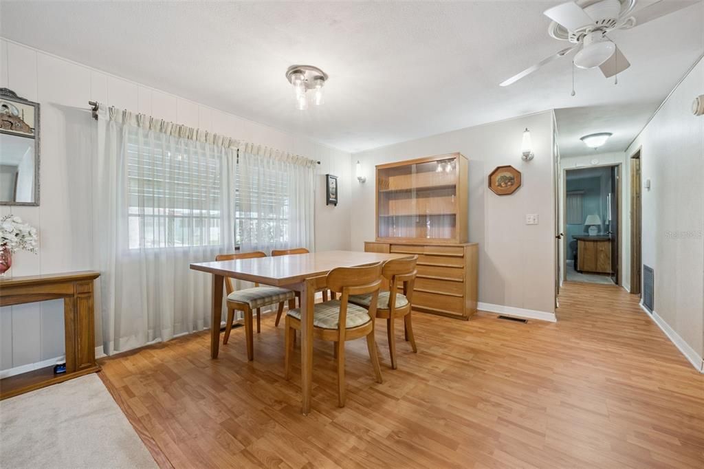 En Venta: $108,500 (2 camas, 2 baños, 1056 Pies cuadrados)