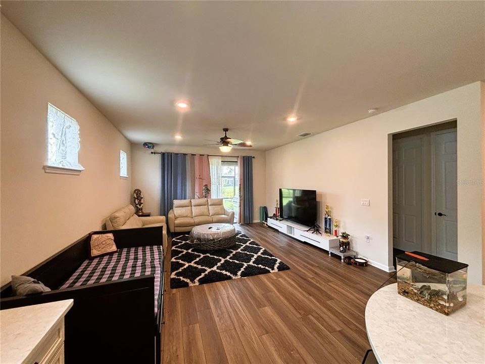 В аренду: $3,500 (3 спален, 2 ванн, 2110 Квадратных фут)