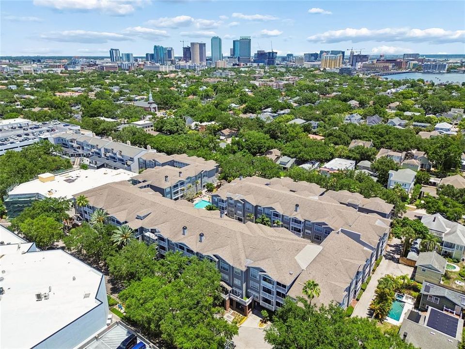 For Sale: $374,999 (1 beds, 1 baths, 673 Square Feet)