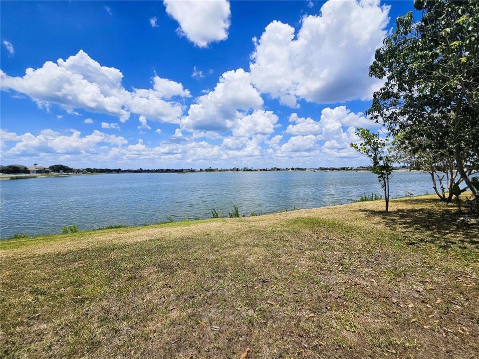 For Rent: $2,500 (4 beds, 2 baths, 2358 Square Feet)