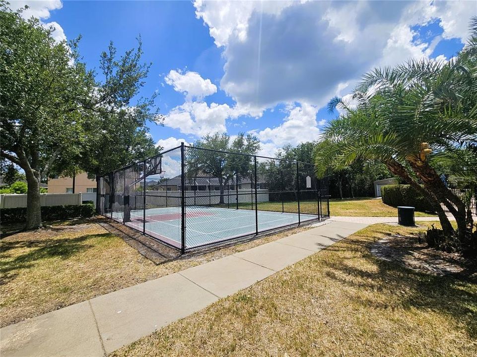 For Rent: $2,500 (4 beds, 2 baths, 2358 Square Feet)