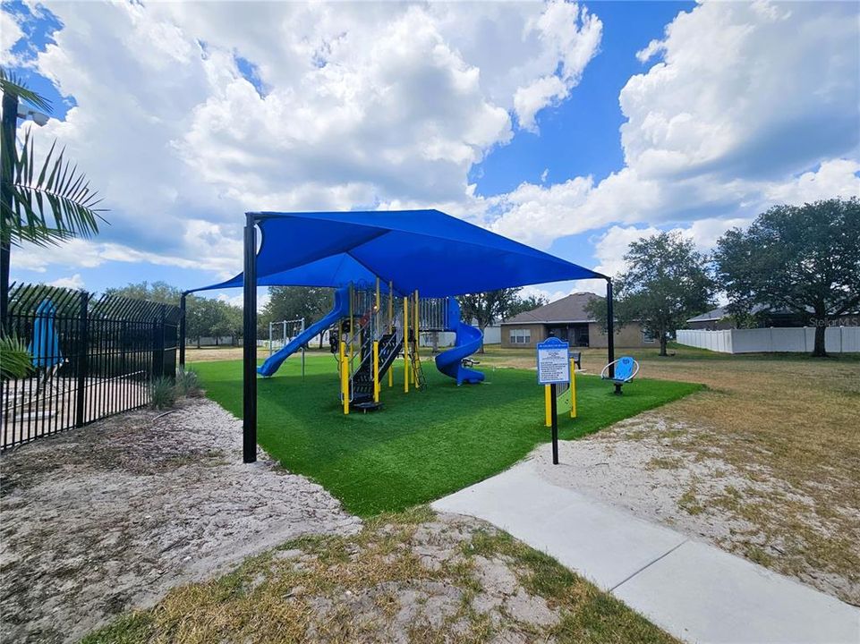 For Rent: $2,500 (4 beds, 2 baths, 2358 Square Feet)