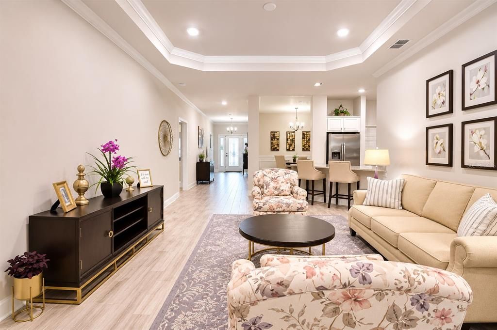 En Venta: $472,143 (4 camas, 3 baños, 2200 Pies cuadrados)