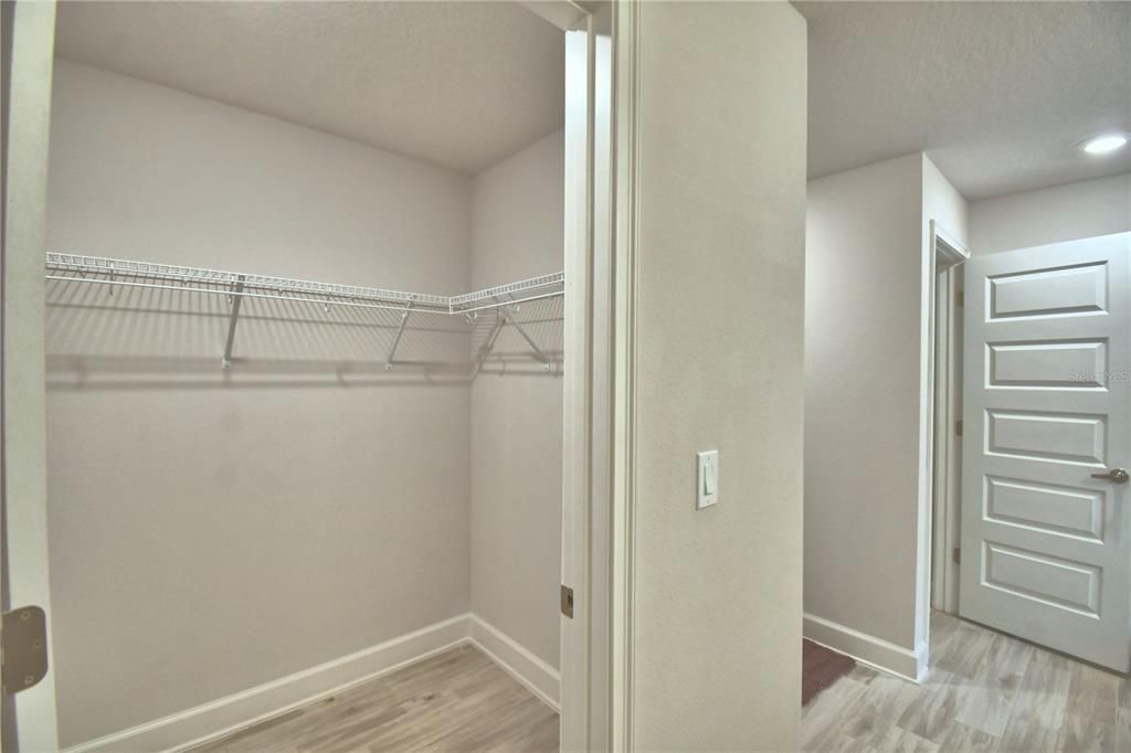 For Sale: $472,143 (4 beds, 3 baths, 2200 Square Feet)