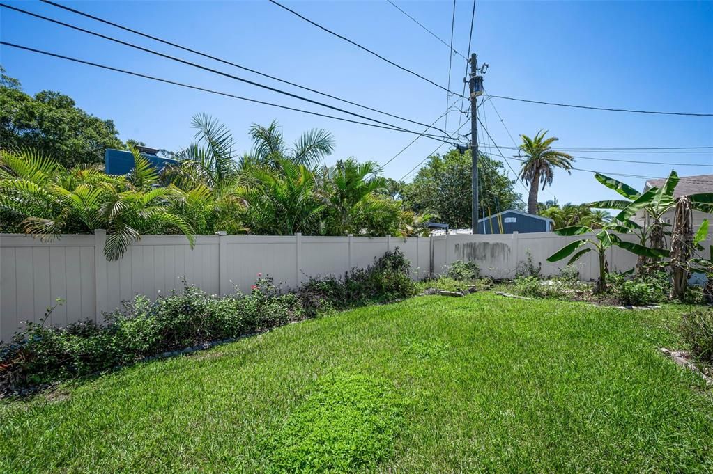 Activo con contrato: $439,500 (3 camas, 2 baños, 1572 Pies cuadrados)