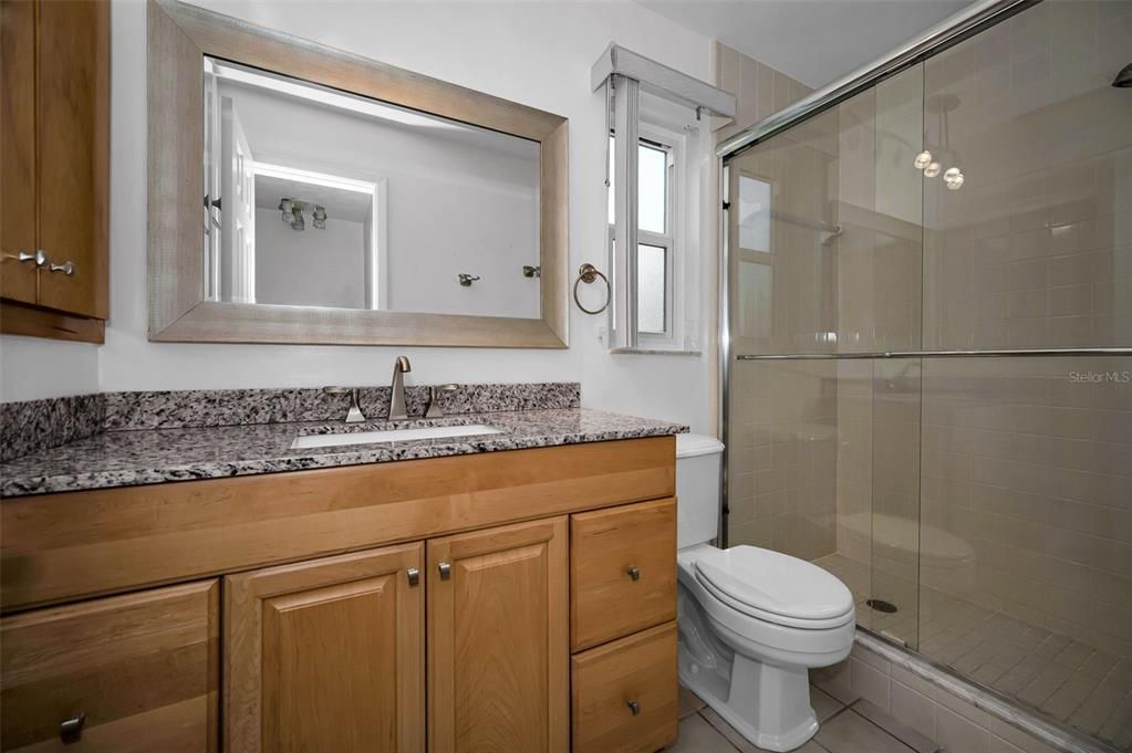 Activo con contrato: $439,500 (3 camas, 2 baños, 1572 Pies cuadrados)