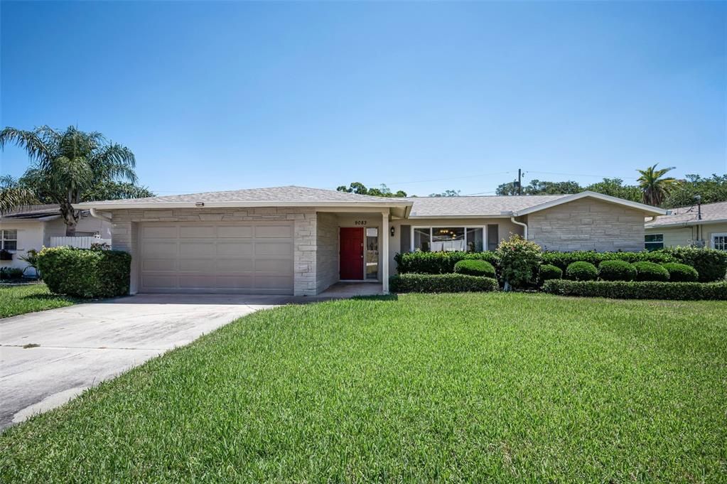 Activo con contrato: $439,500 (3 camas, 2 baños, 1572 Pies cuadrados)