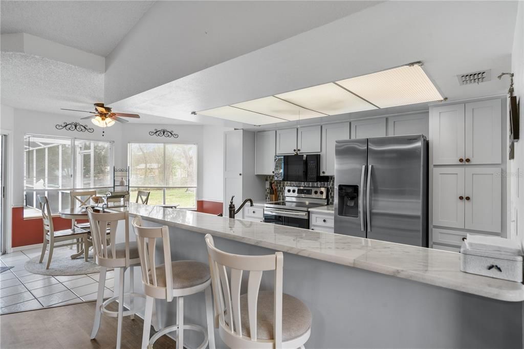 Active With Contract: $349,900 (2 beds, 2 baths, 1568 Square Feet)