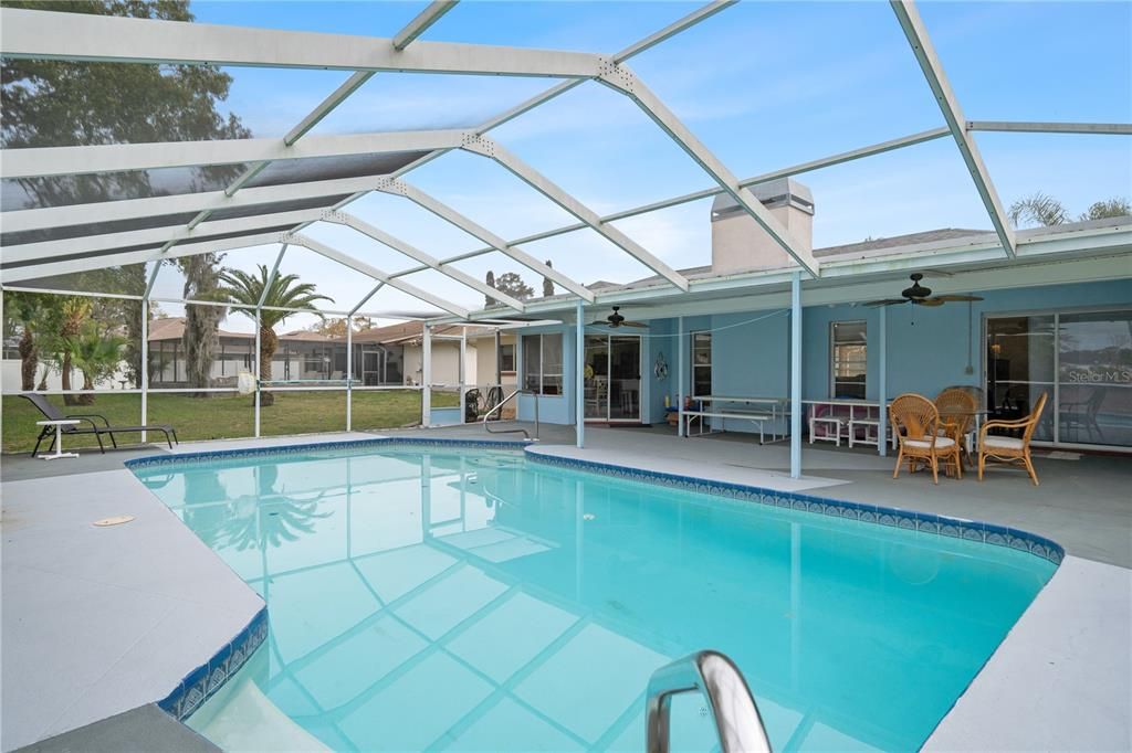 Active With Contract: $349,900 (2 beds, 2 baths, 1568 Square Feet)
