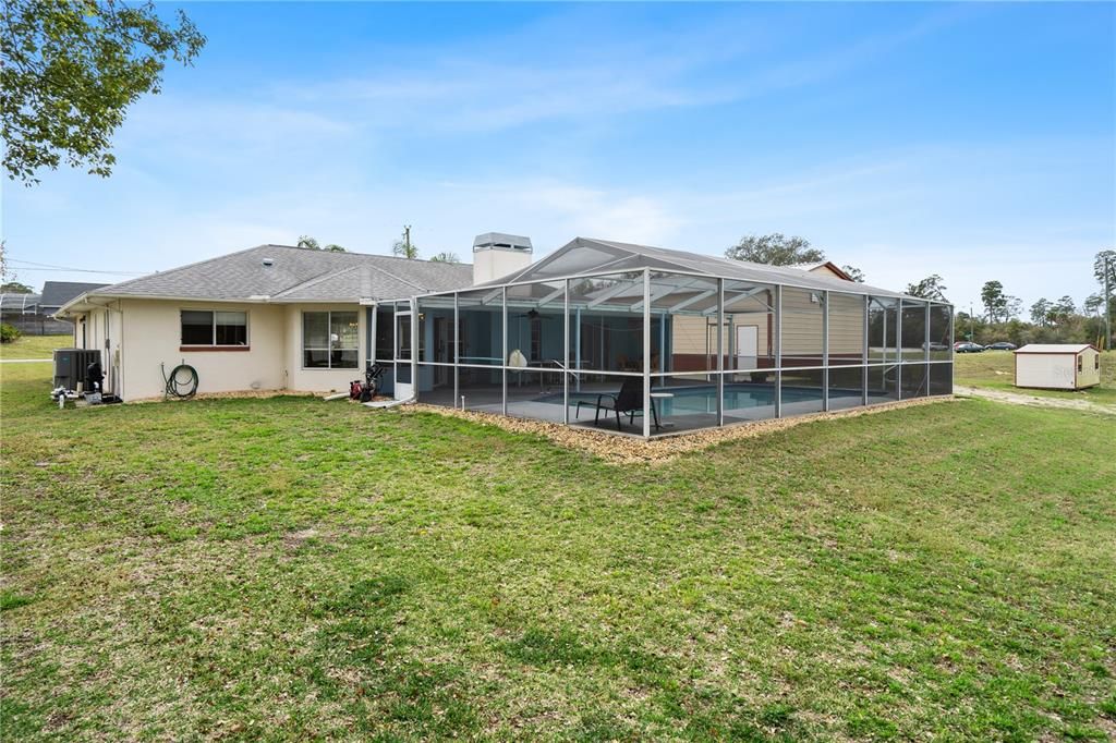 Active With Contract: $349,900 (2 beds, 2 baths, 1568 Square Feet)