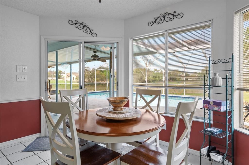 Active With Contract: $349,900 (2 beds, 2 baths, 1568 Square Feet)