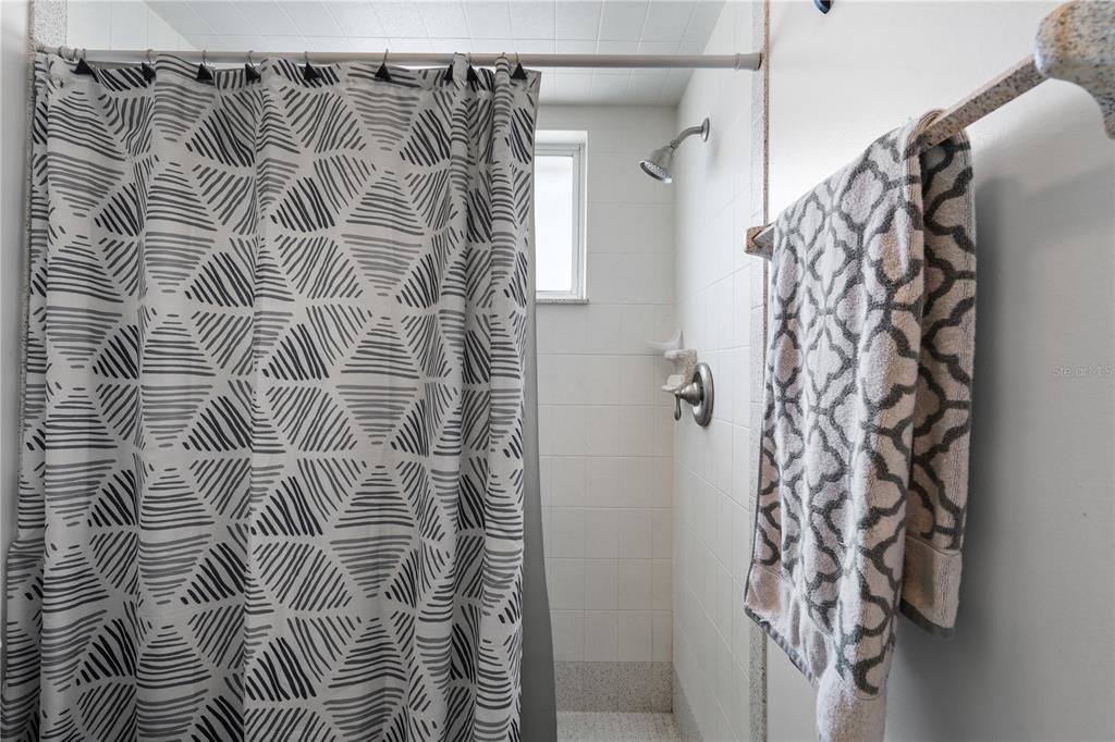 Active With Contract: $349,900 (2 beds, 2 baths, 1568 Square Feet)