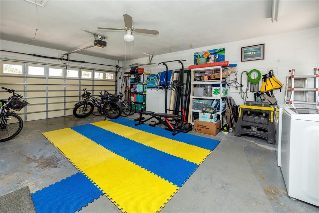 For Sale: $715,000 (2 beds, 2 baths, 1450 Square Feet)
