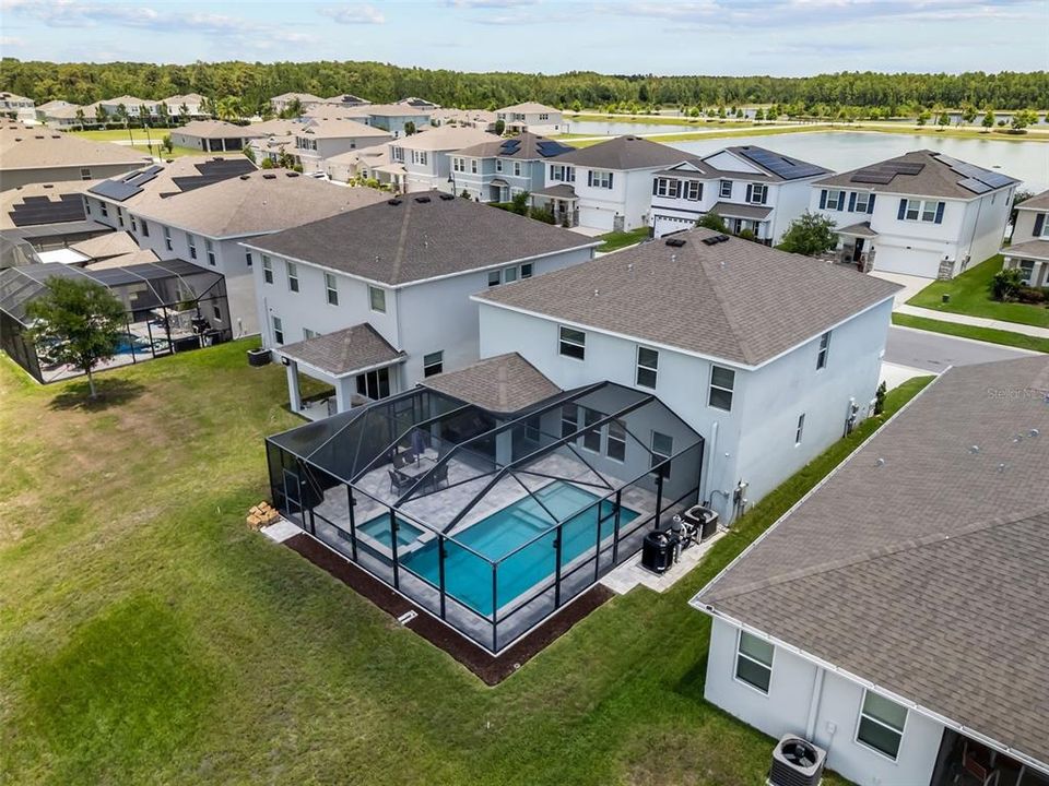 Activo con contrato: $679,900 (5 camas, 3 baños, 2934 Pies cuadrados)