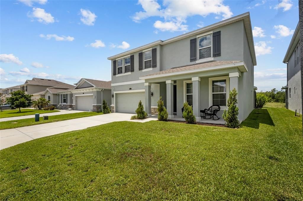 Activo con contrato: $679,900 (5 camas, 3 baños, 2934 Pies cuadrados)